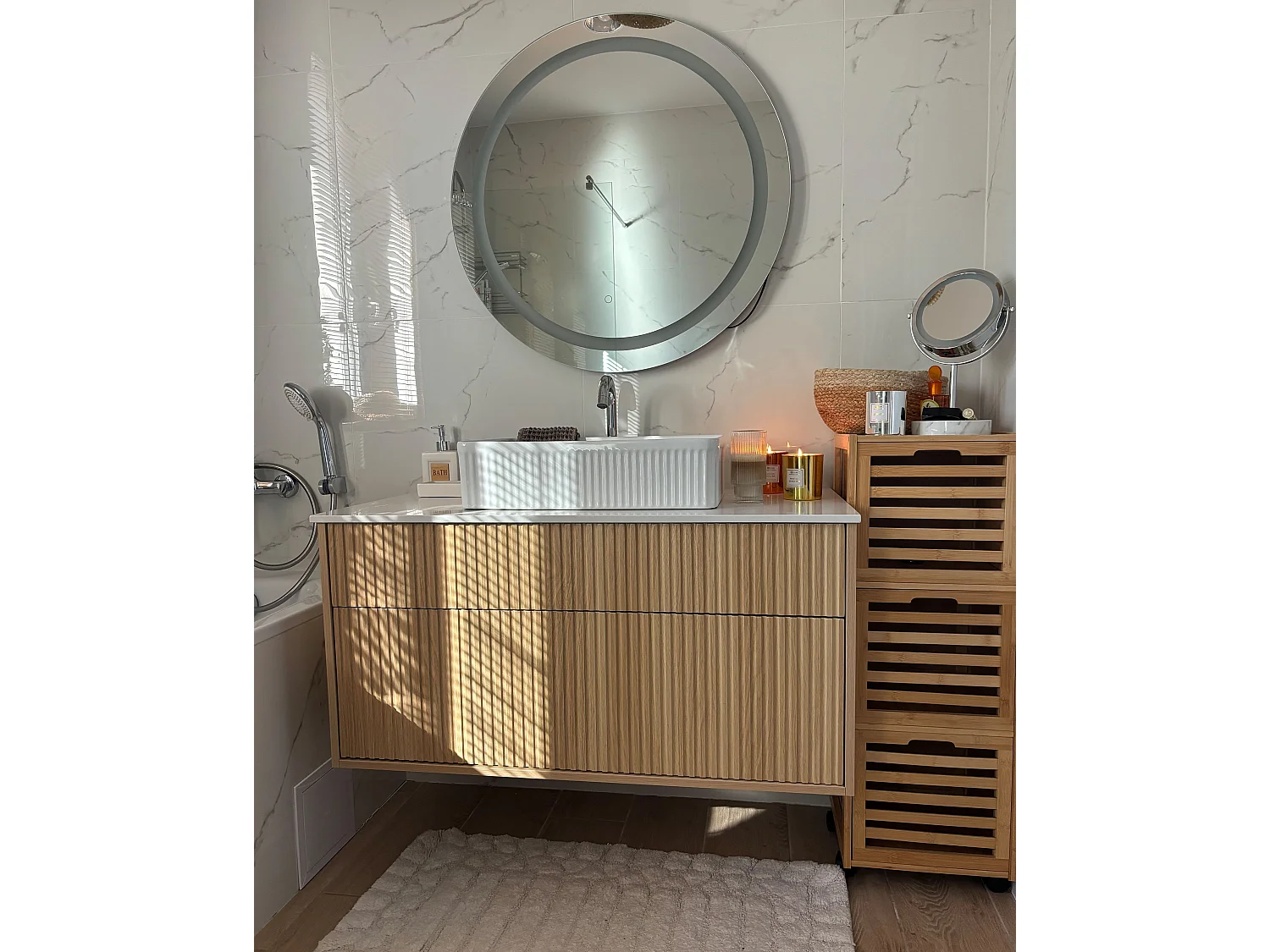 Specchio da bagno con luce LED COURSEULLES 79 cm 79 cm Argento