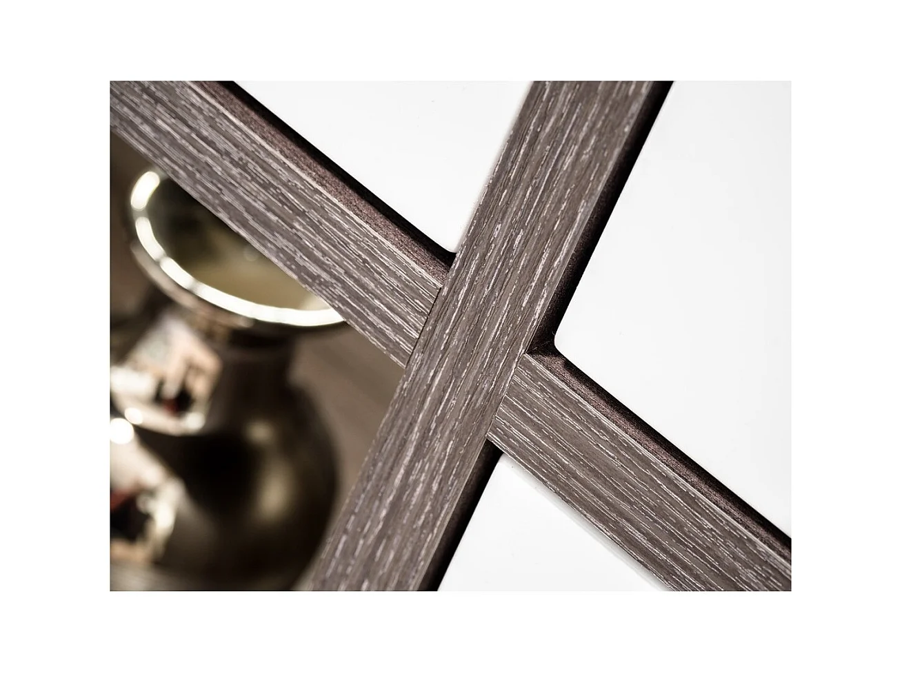 Buffet, Sideboard Modell CRISS + LED. Modernes und designorientiertes Sideboard für Ihr Wohnzimmer oder Esszimmer.