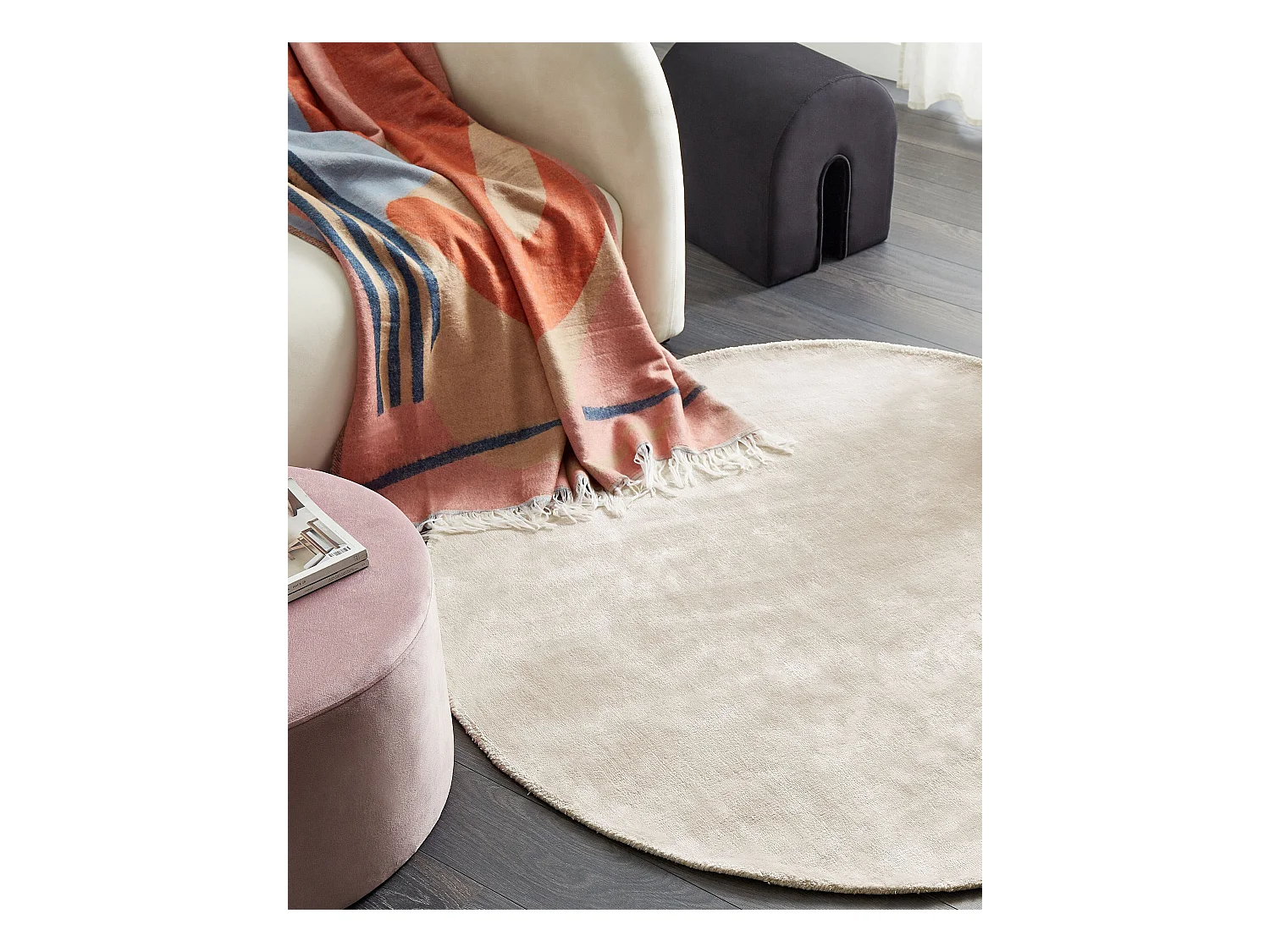 Tapete redondo em viscose creme claro ⌀ 140 cm GESI II