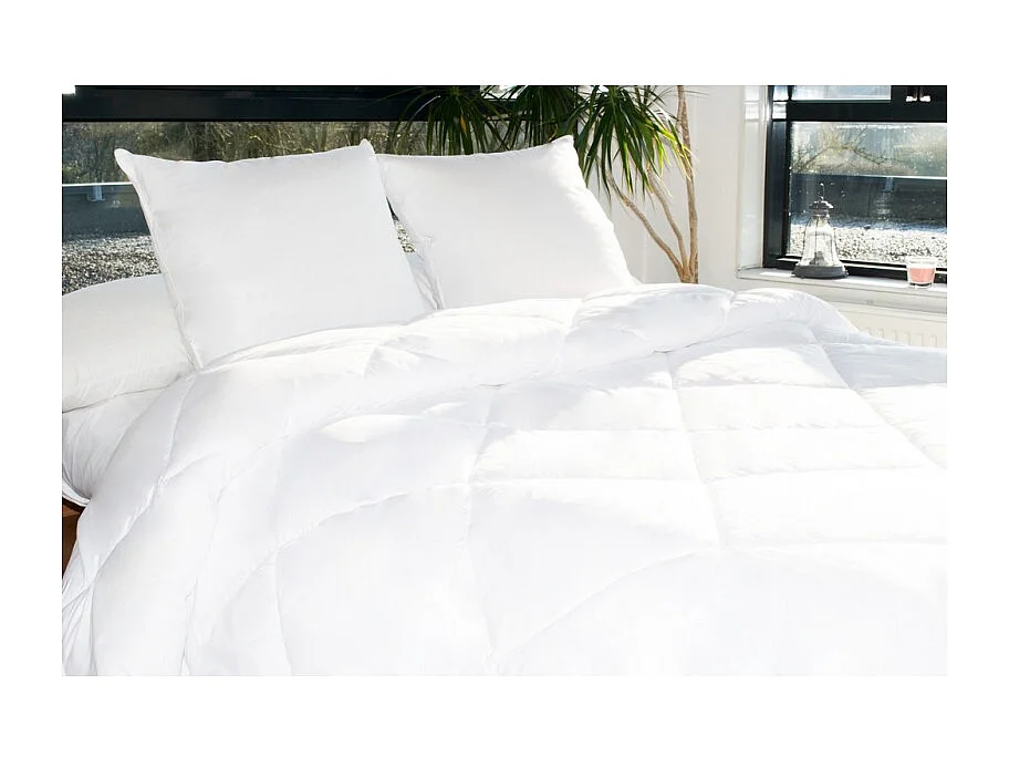 Couette Hotelière Hygiafill 140 x 200 cm pour lit 1 place 90 x 190 cm