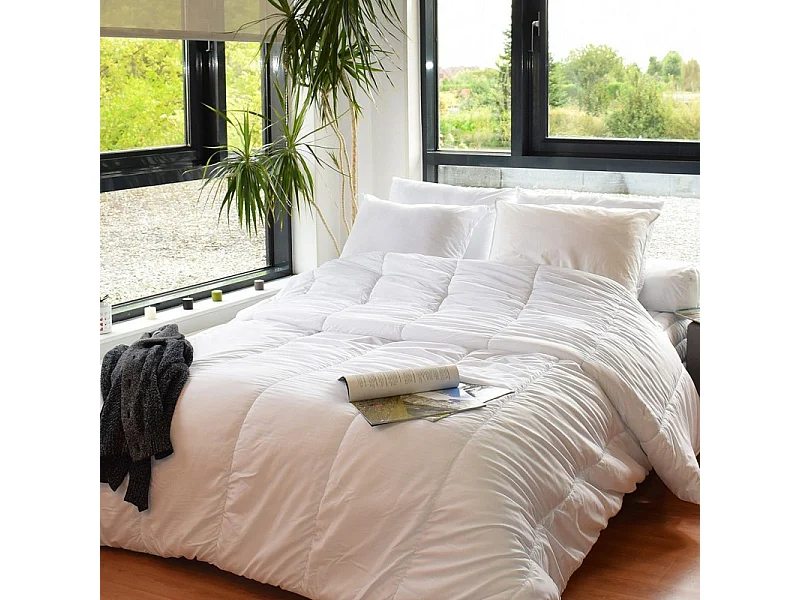 Couette anti transpirante 200 gr/m² 220 x 240 cm pour lit 2 places 140 x 190 cm à 160 x 200 cm