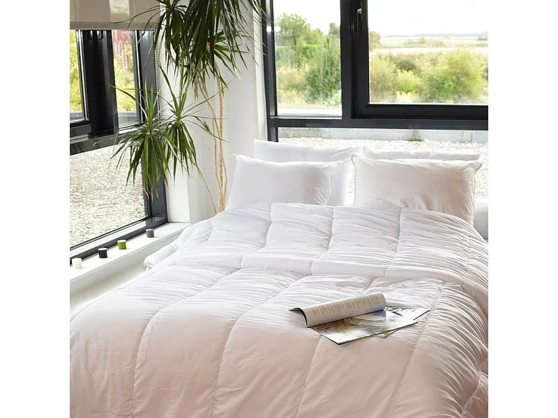 Couette anti transpirante 200 gr/m² 200 x 200 cm pour lit 120 x 190 cm