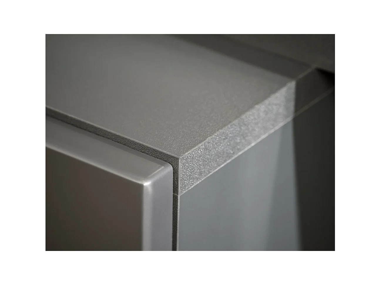 Ensemble de meubles pour votre salon KLIS. Composition murale coloris gris perle et chêne. LED incluses. Meuble tv design