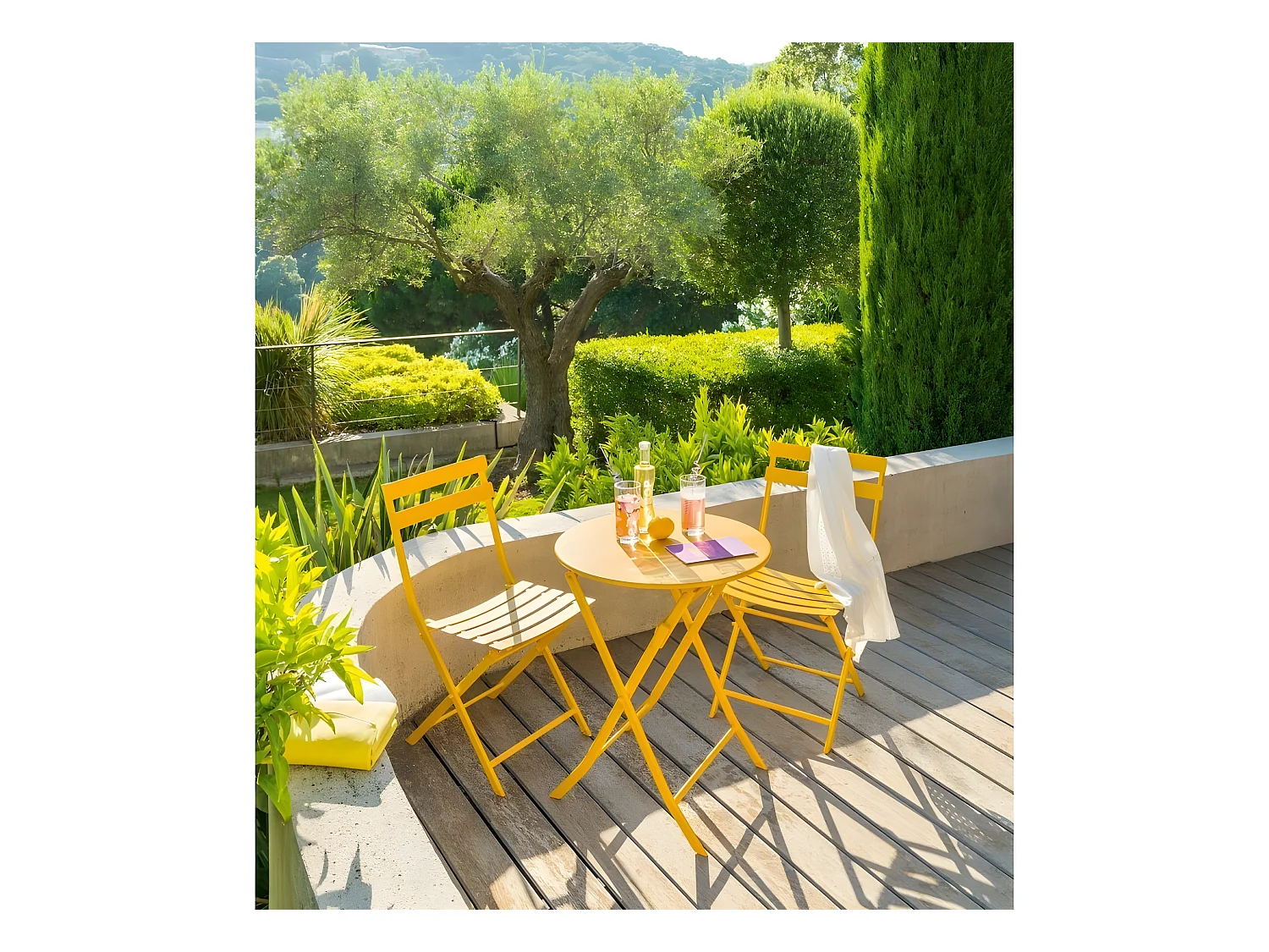 Table ronde pliante Greensboro 2p jaune moutarde Hespéride