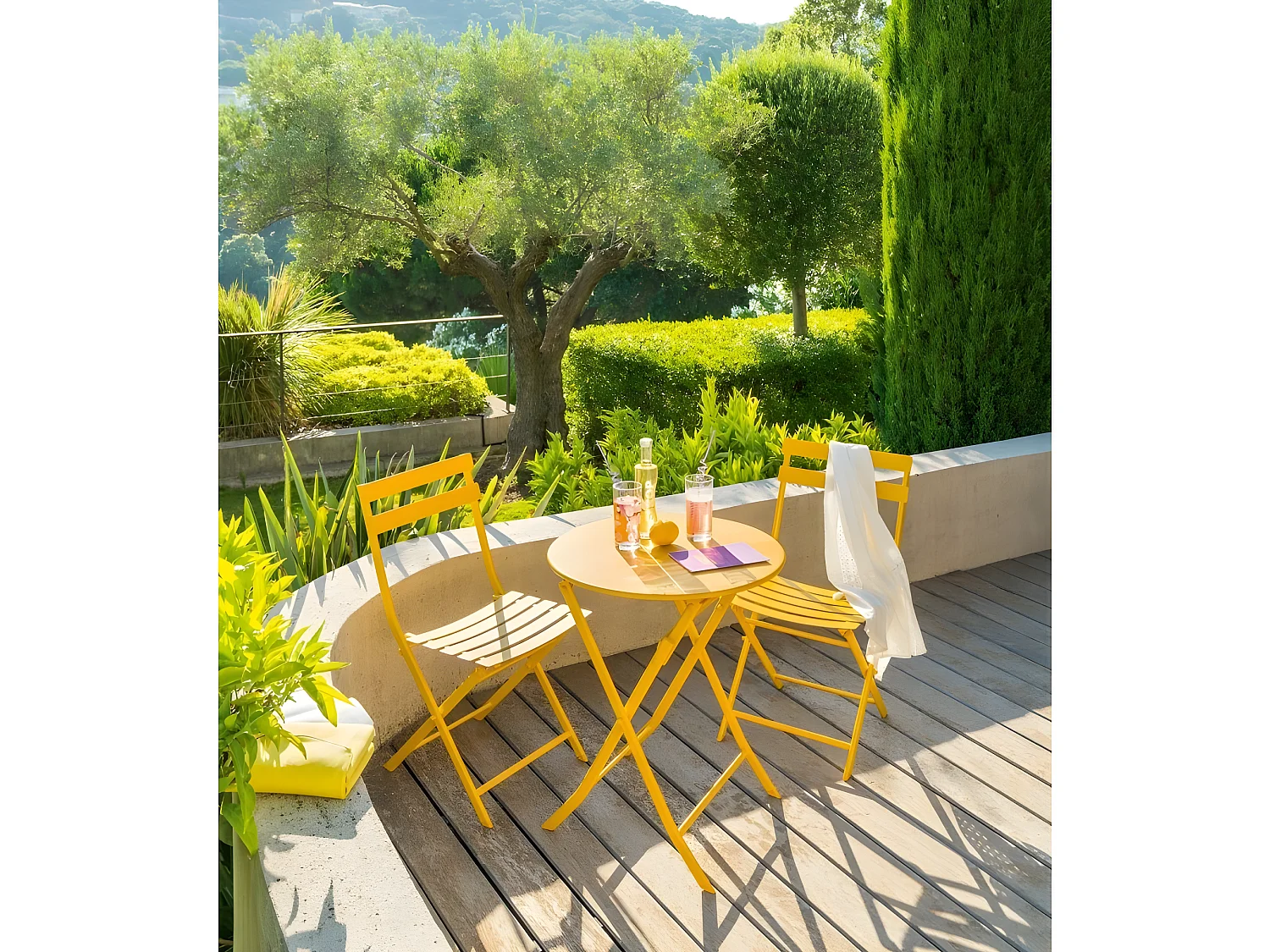 Table ronde pliante Greensboro 2p jaune moutarde Hespéride