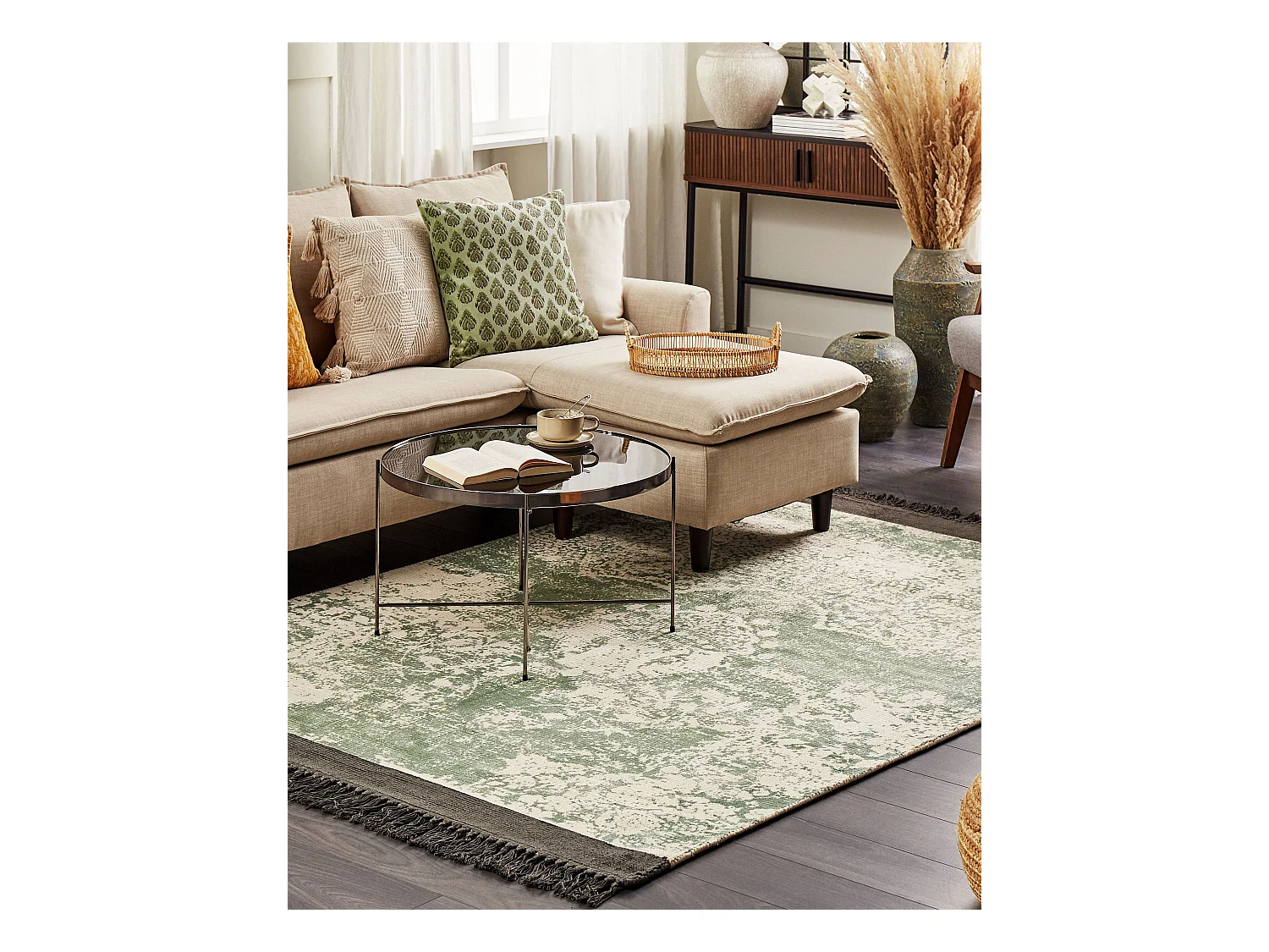 Vloerkleed viscose groen/beige 140 x 200 cm AKARSU