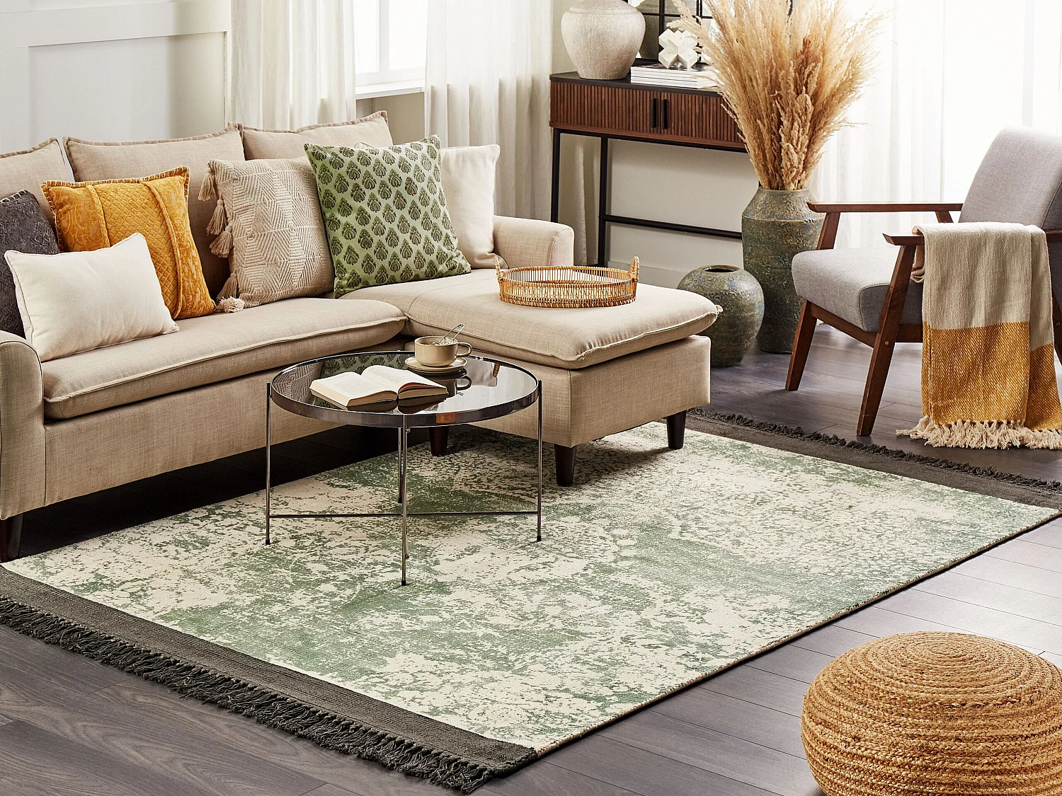 Vloerkleed viscose groen/beige 140 x 200 cm AKARSU