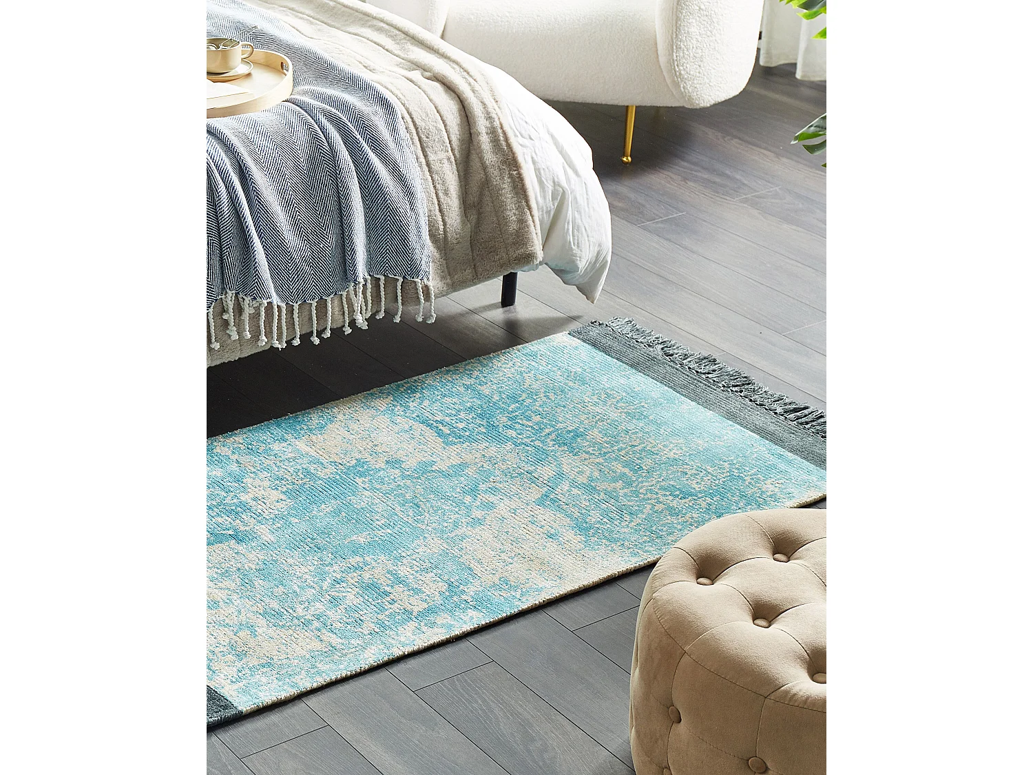 Teppich Viskose hellblau / beige 80 x 150 cm cm orientalisches Muster Kurzflor AKARSU