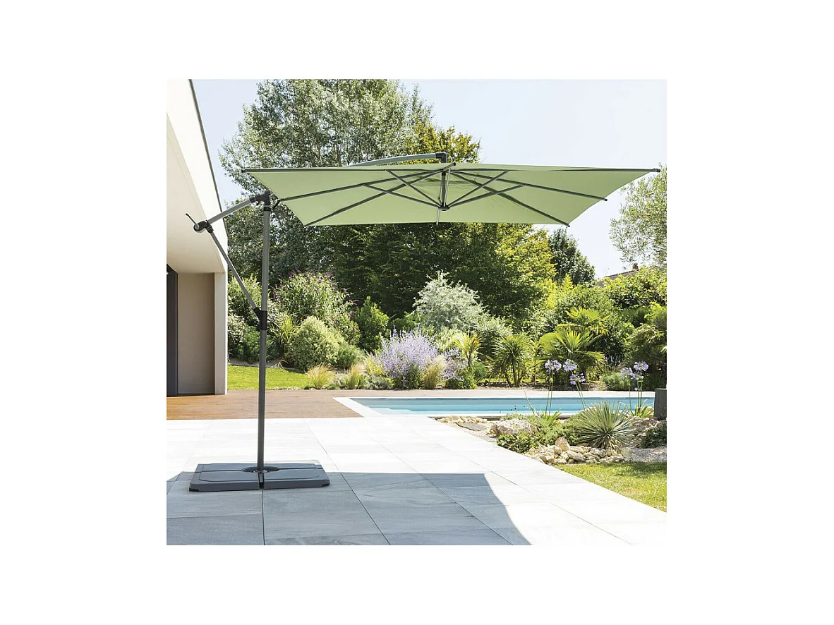 Parasol décentré carré Manoa vert olive Hespéride