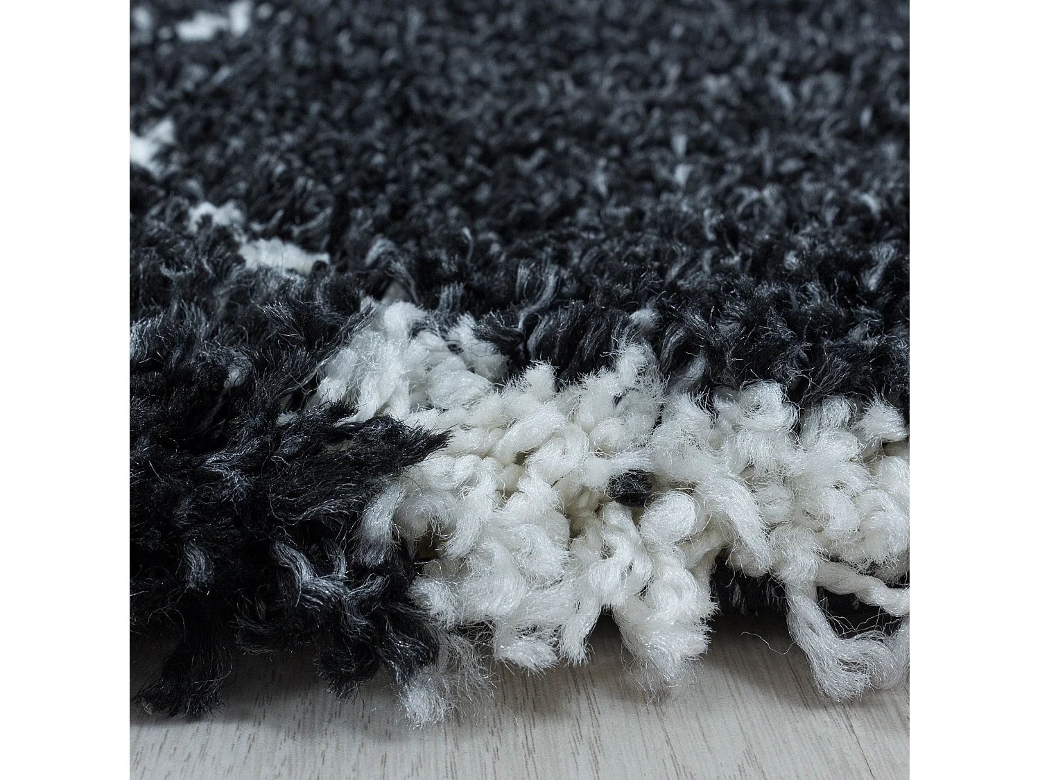 SALMA - Tapis Rond à poils longs et motifs Alhambra - Noir et Blanc 120 x 120 cm