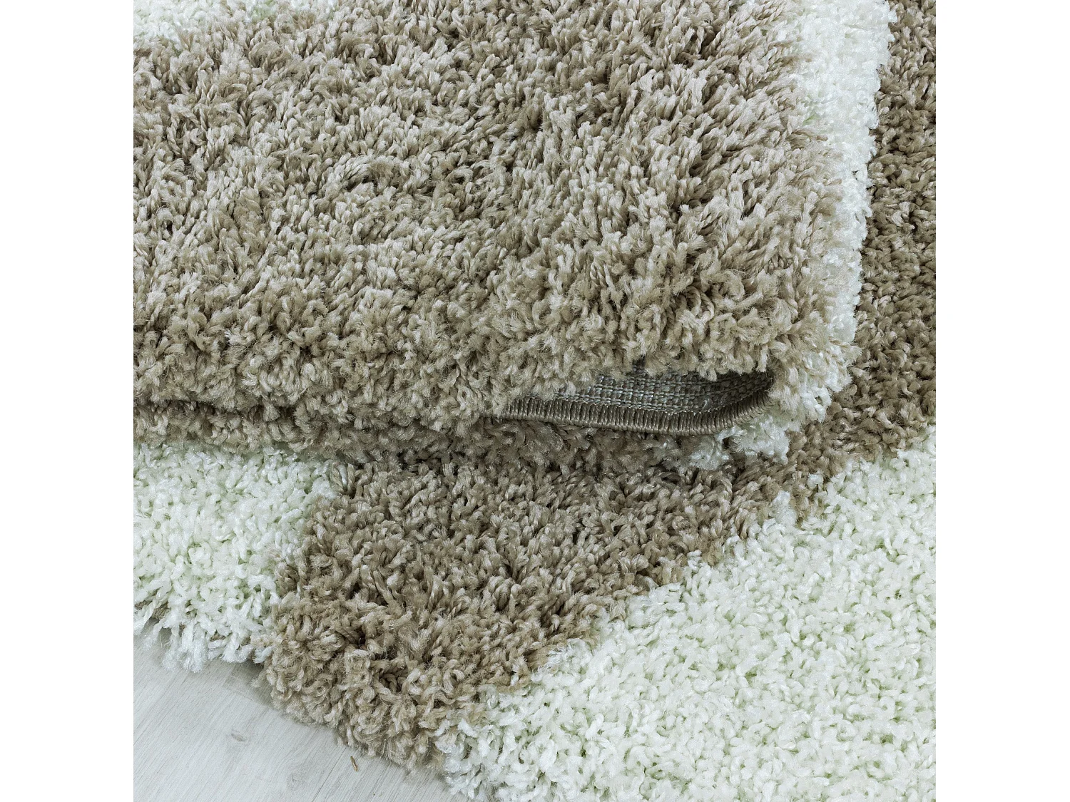 TRIANGLE - Tapis Rond à poils longs et motifs Géométrique - Beige et Blanc 120 x 120 cm