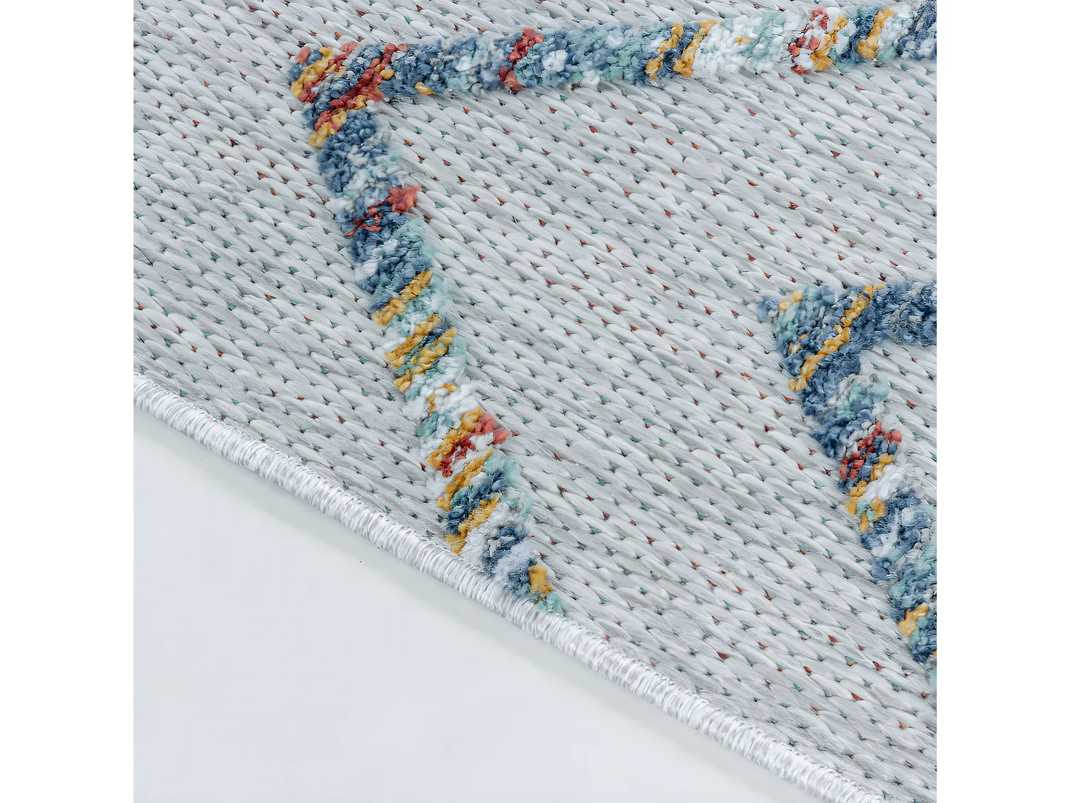 Tapis d'extérieur à relief "Kuta" Multi 120 x 170 cm