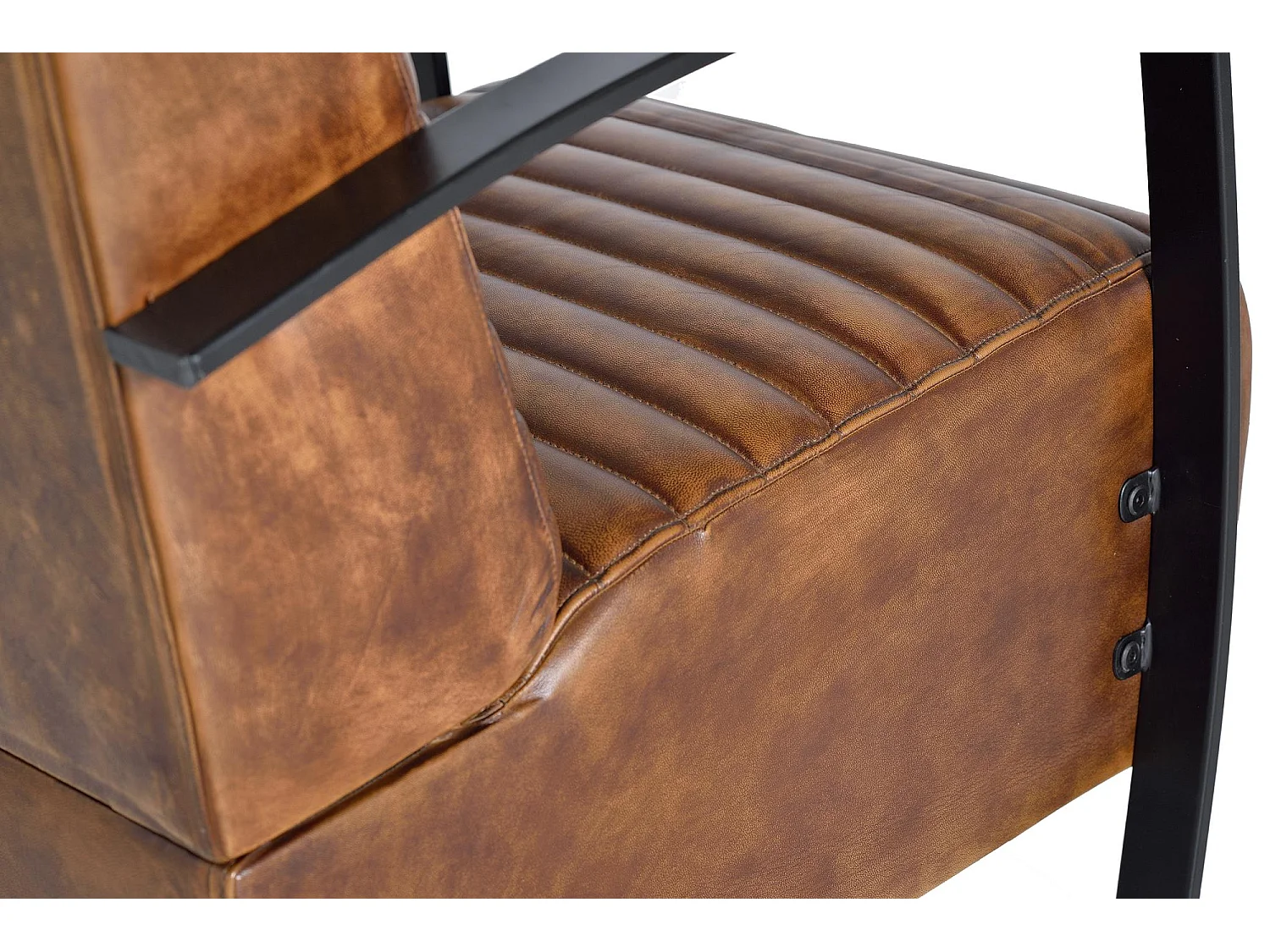 Fauteuil en cuir marron et métal