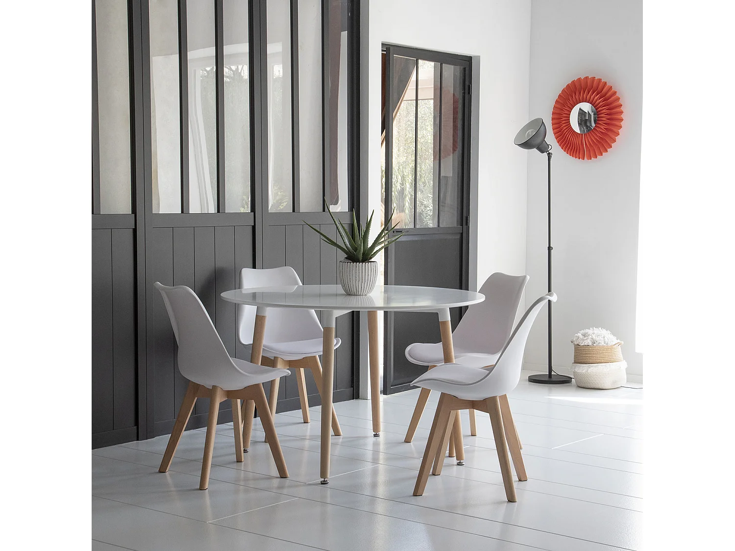 Table ronde 120cm blanche MARTHA - HAPPY GARDEN