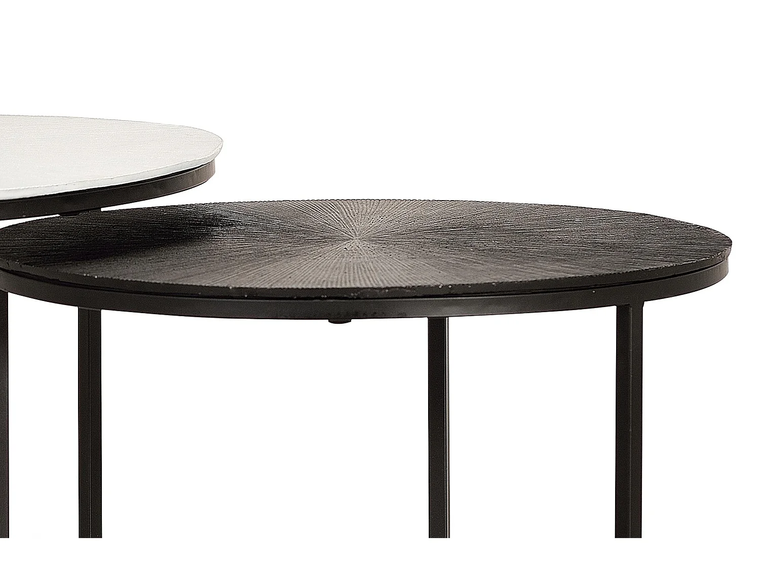 Kavel van 2 tafelonderstellen met structuur en metalen platen