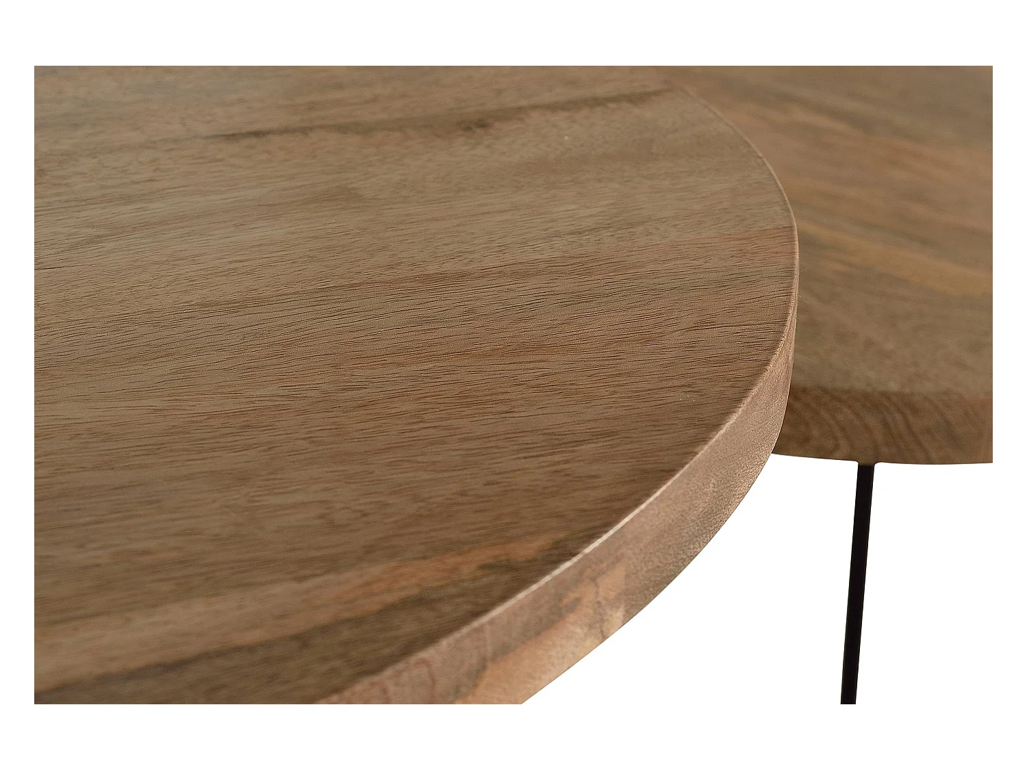 Set mit 2 Tischen aus Mangoholz und schwarzem Metall