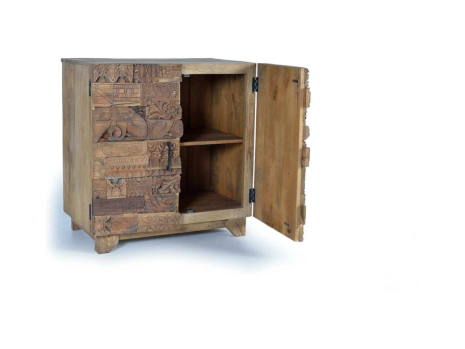 Sideboard aus recyceltem Mangoholz