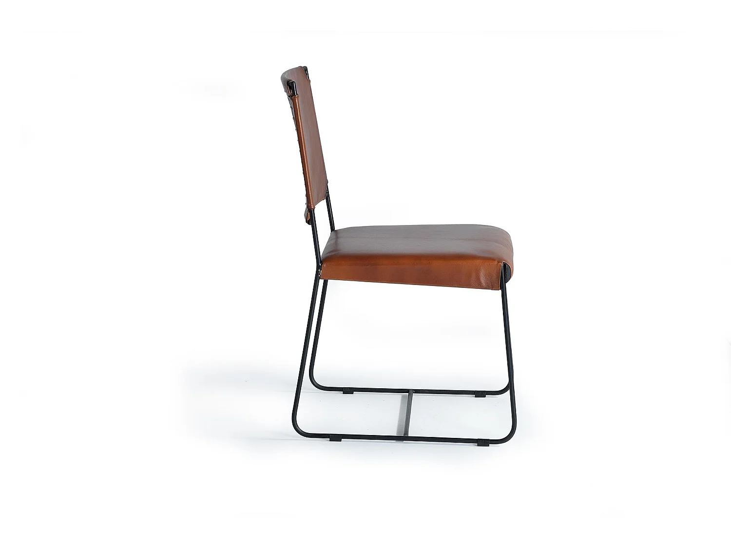 Lot de 2 chaises en cuir marron et métal