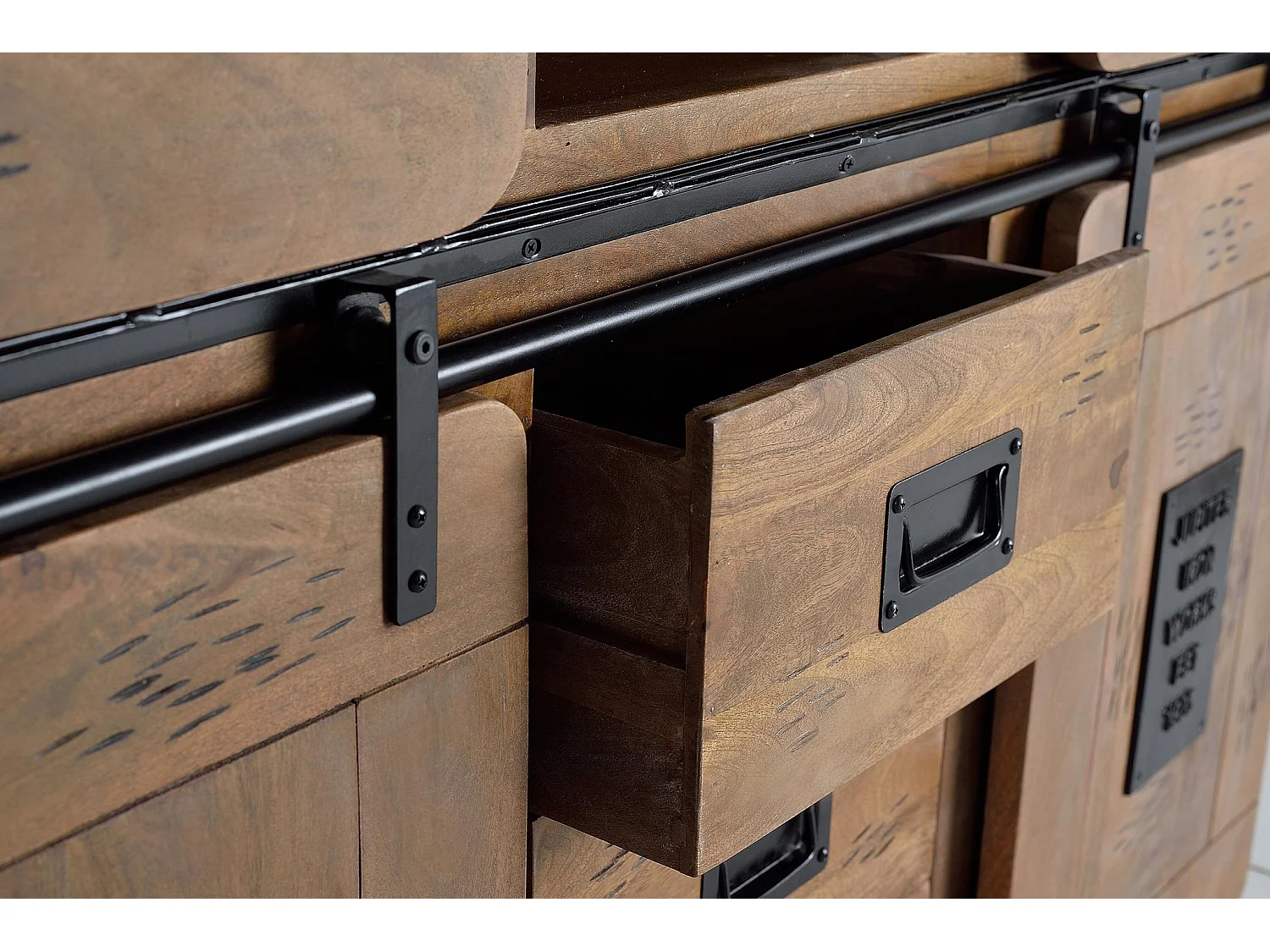 Armoire en bois de manguier 150 cm, style industriel - 160 x 150 x 45