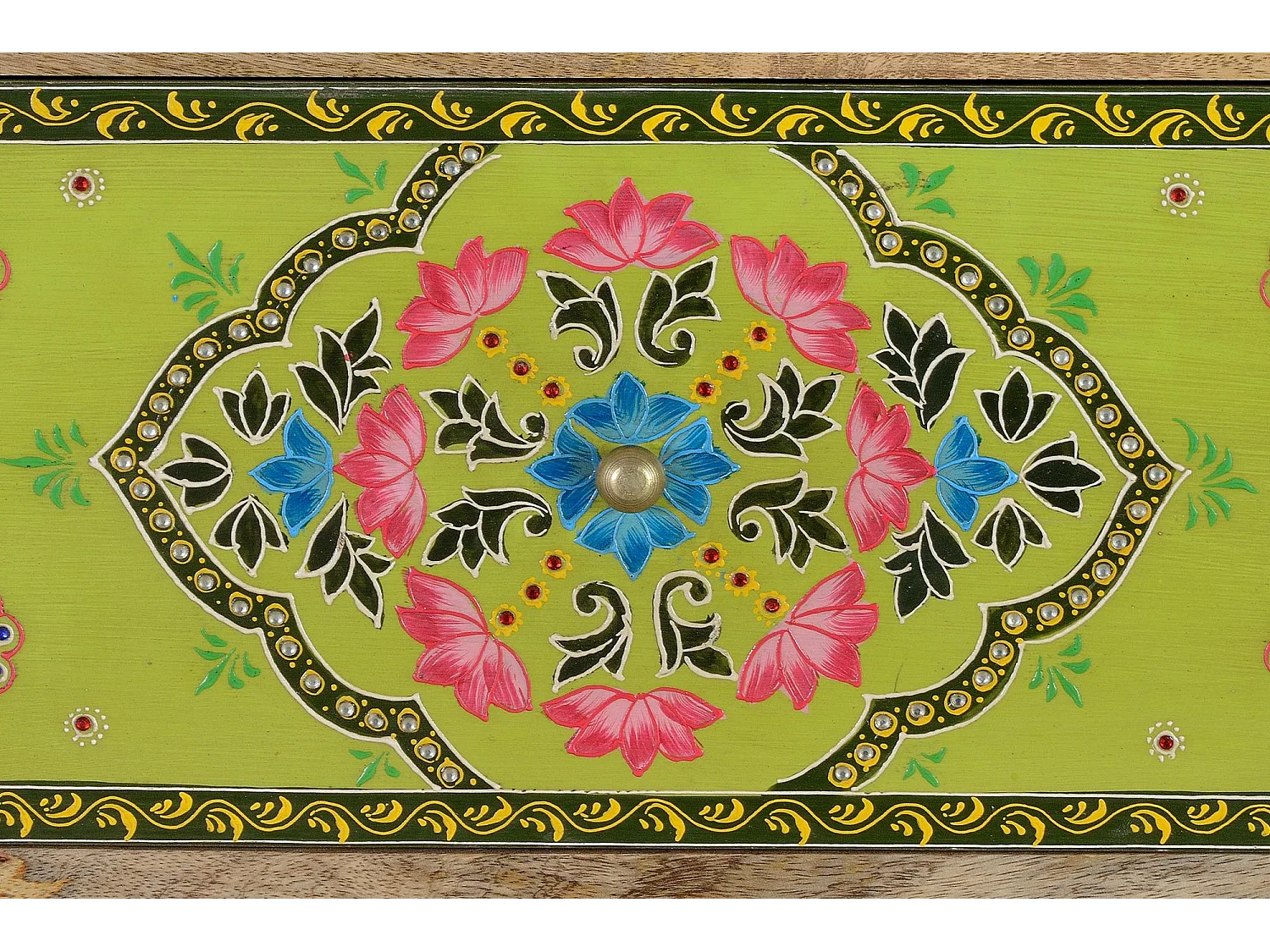 Commode en bois de manguier avec détails multicolores peints à la main