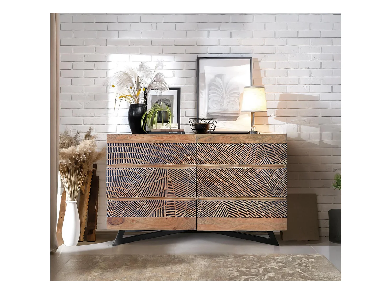 Commode en bois d'acacia et métal