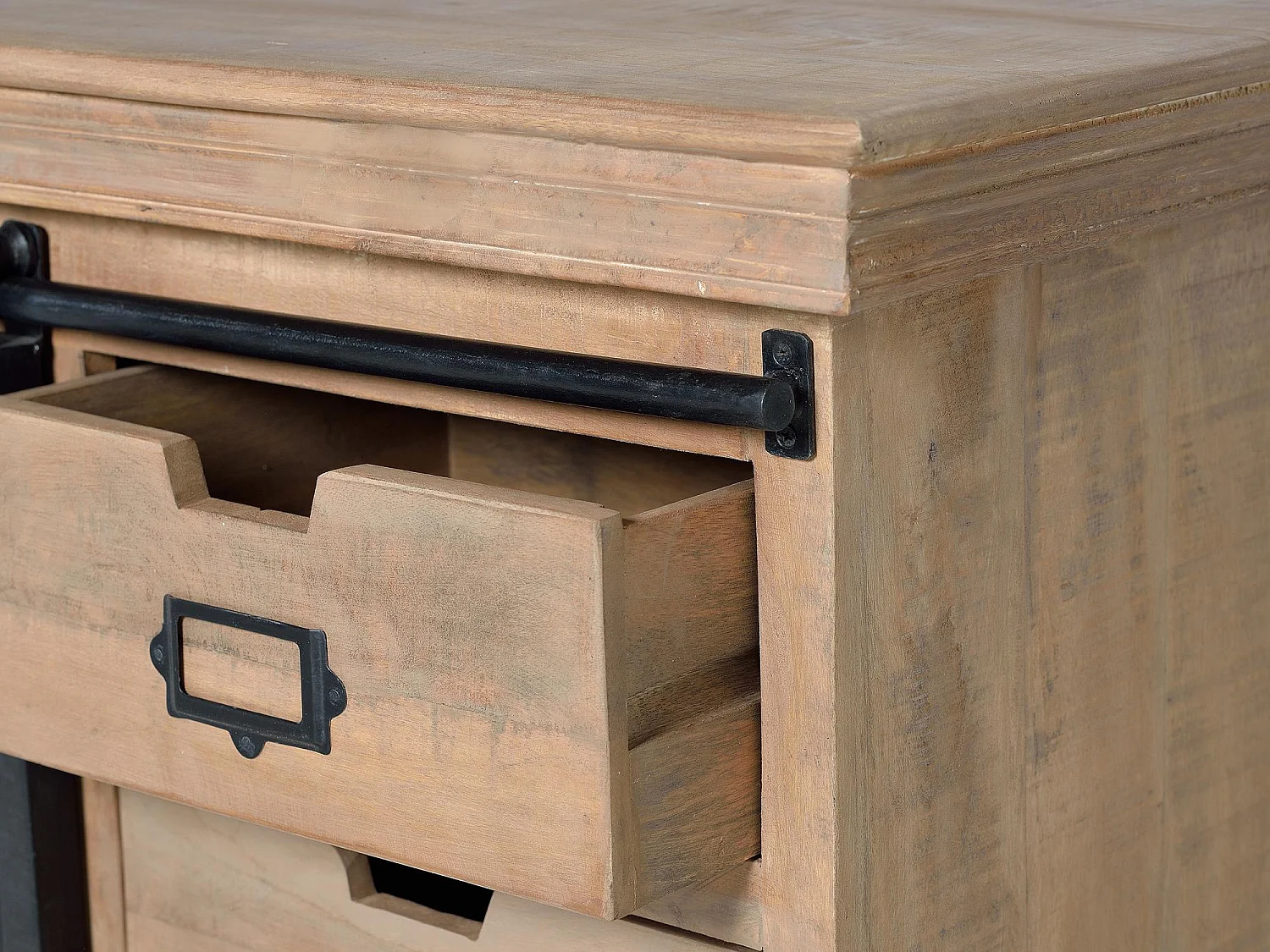 Szafka RTV w stylu industrialnym