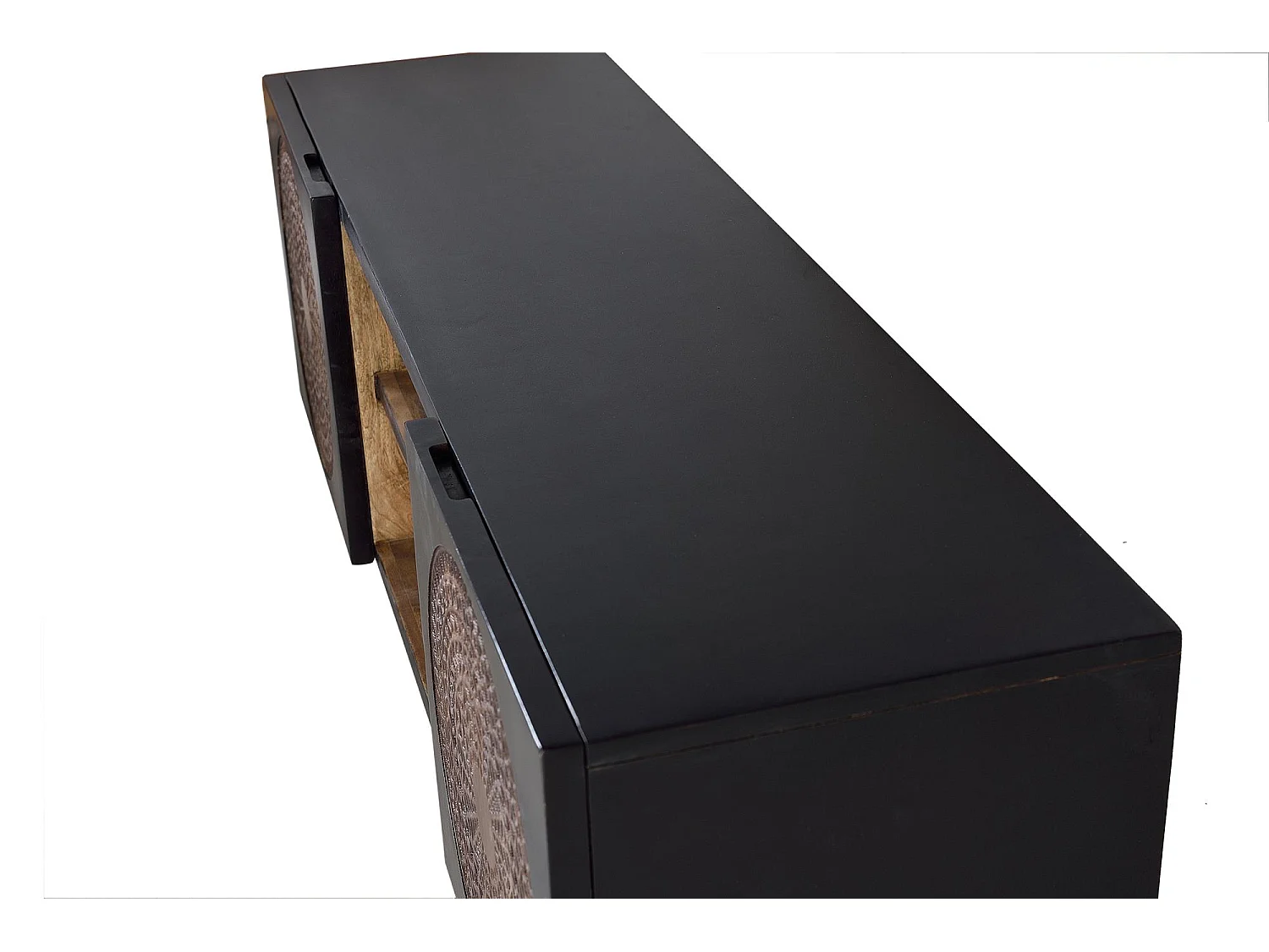 TV-meubel met houten handgrepen en metaal