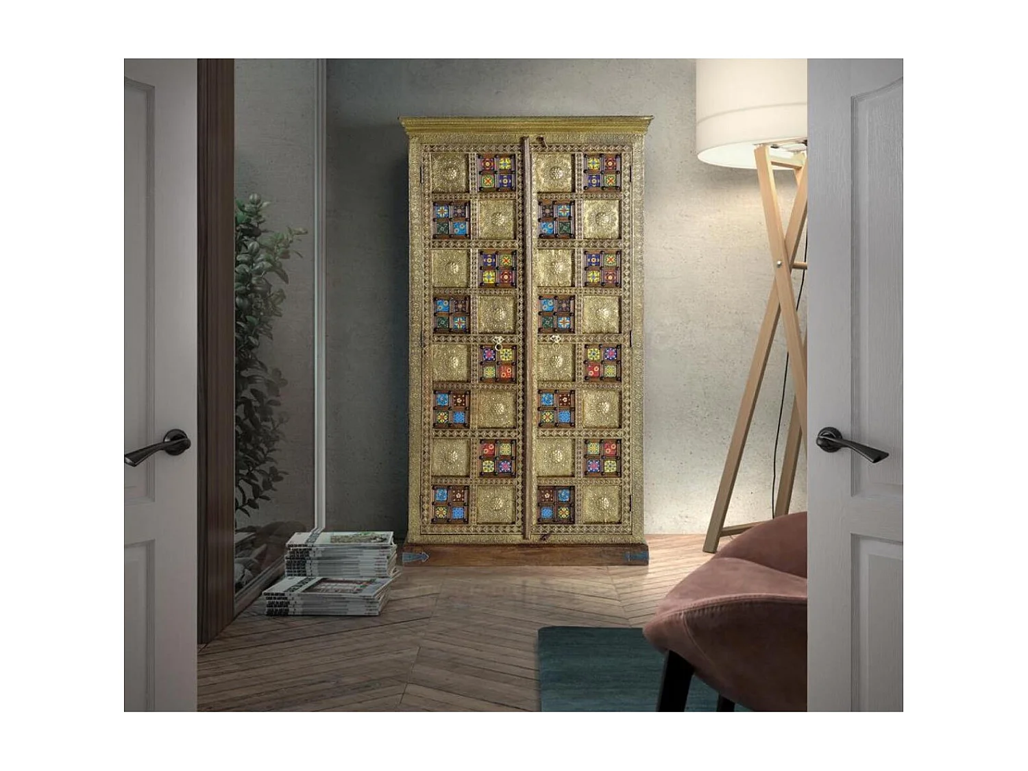 Armoire en bois de manguier, laiton e maiolique