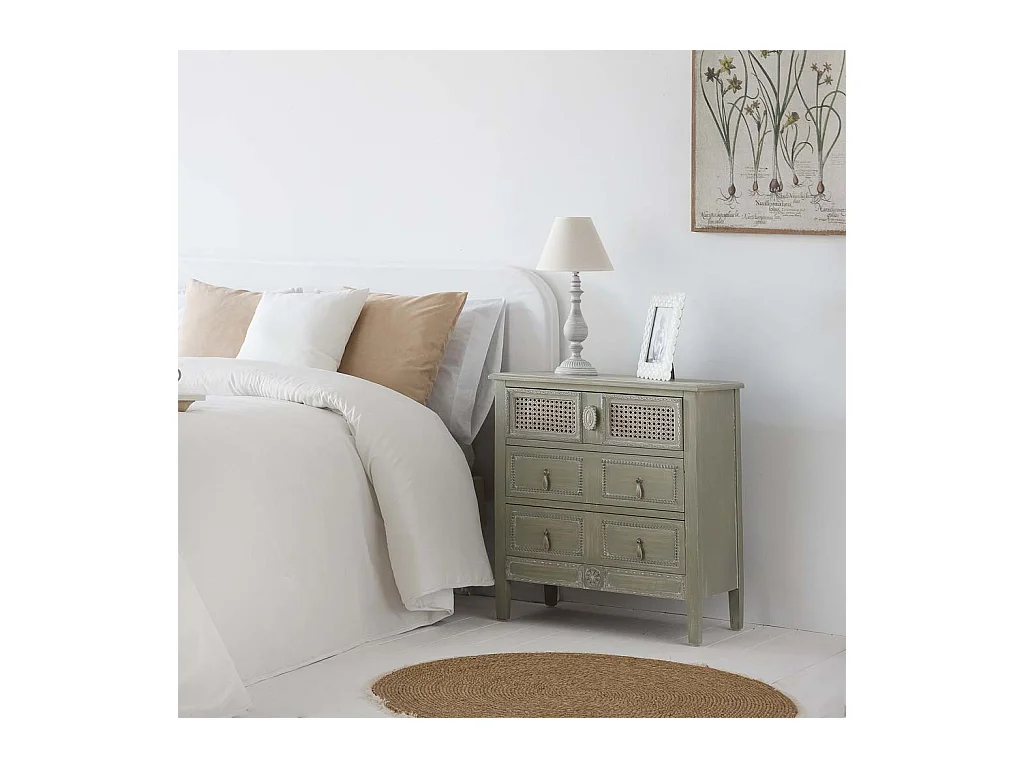 Comodino in legno con 3 cassetti, dimensioni 65x36x70 cm.