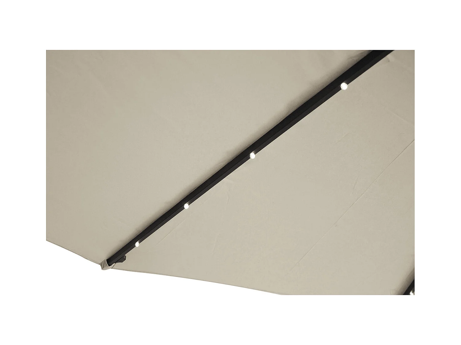 Solenzara Bulle écru : parasol LED déporté 3x3m SOLENZARA