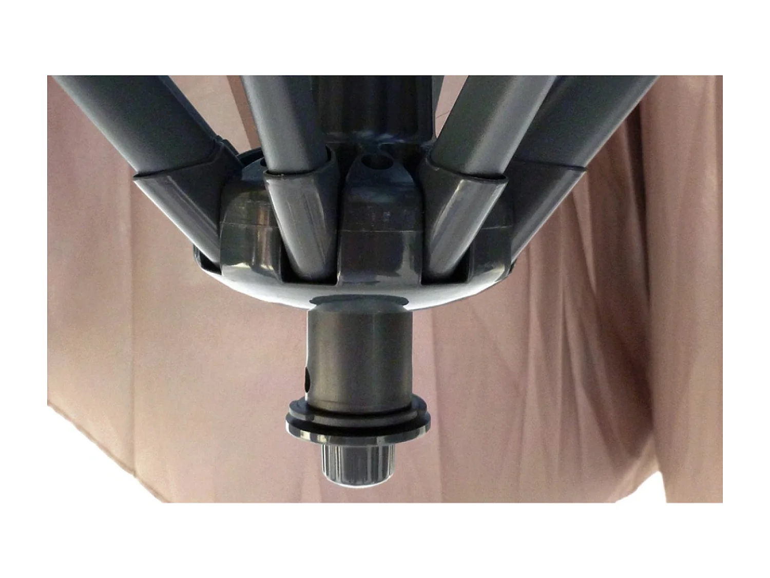 Ombrellone decentrato con LED cioccolato 3 x 3 m SOLENZARA