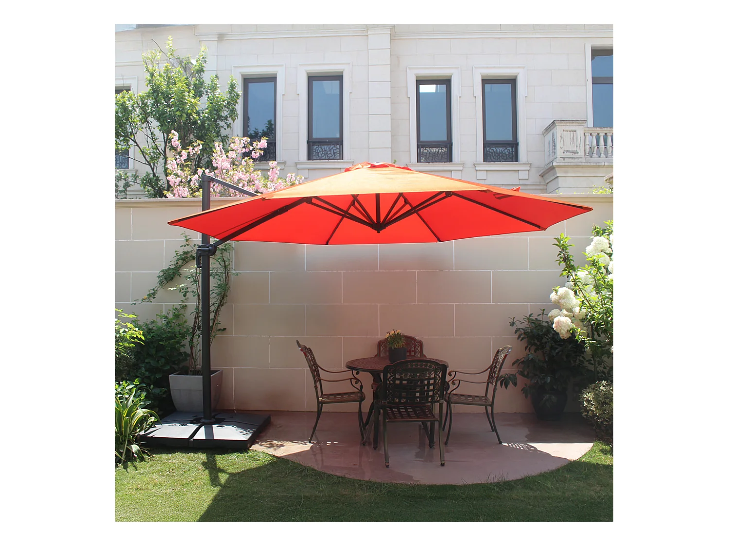 Terracotta 350cm Draaibare LED Zweefparasol Solenzara