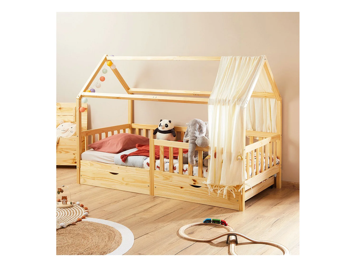 Lit cabane NUNA lit enfant simple montessori en bois 90 x 200 cm, avec rangement 2 tiroirs, en pin massif à la finition naturelle