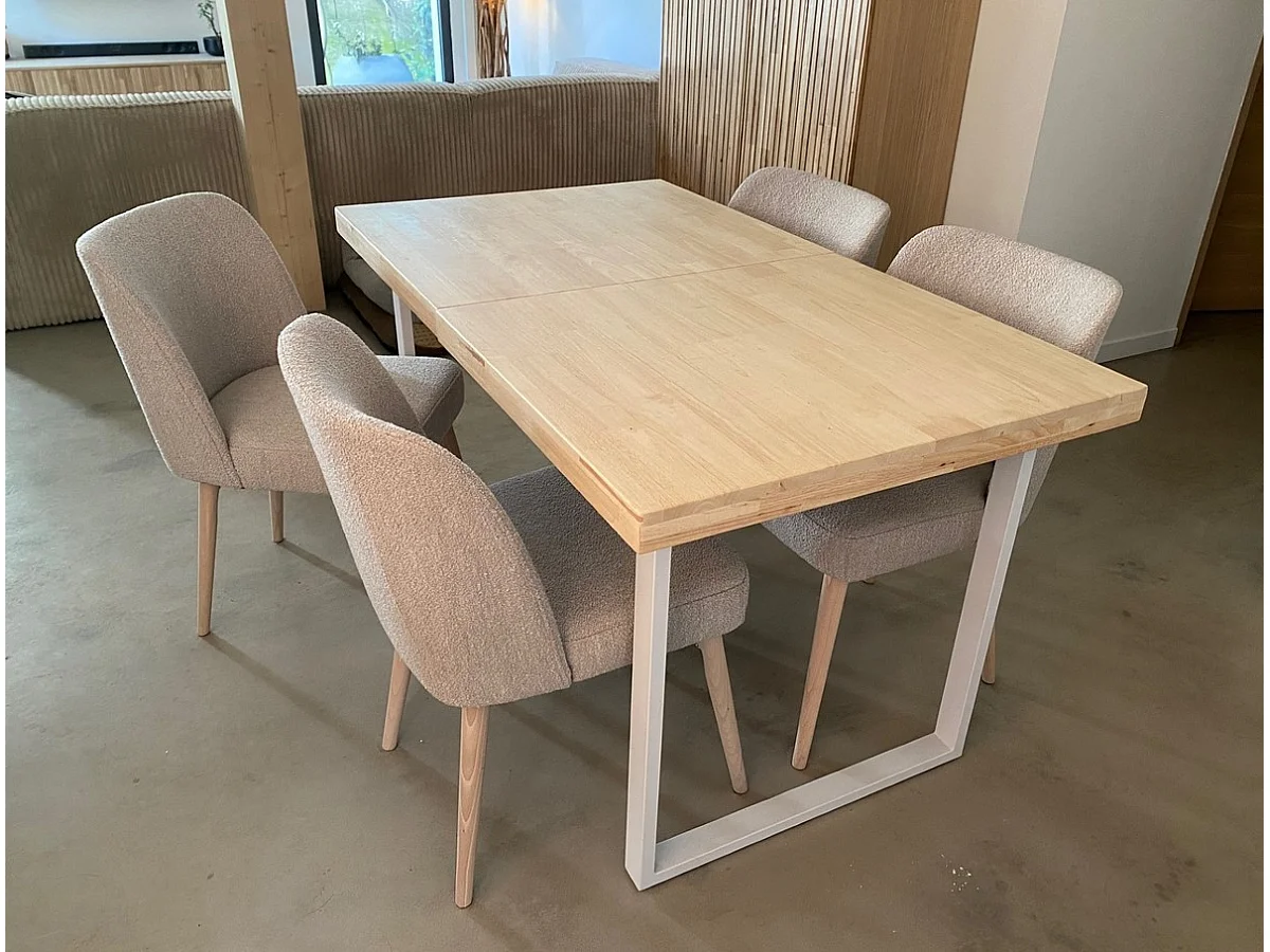 MATIKA - Table repas extensible en bois clair et acier blanc