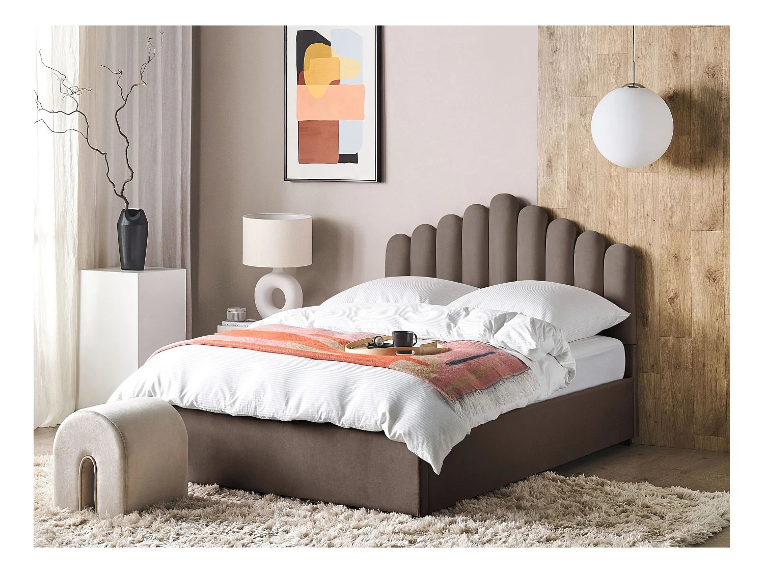 Polsterbett Samtstoff beige taupe 140x200 cm mit Stauraum muschelform Vincennes