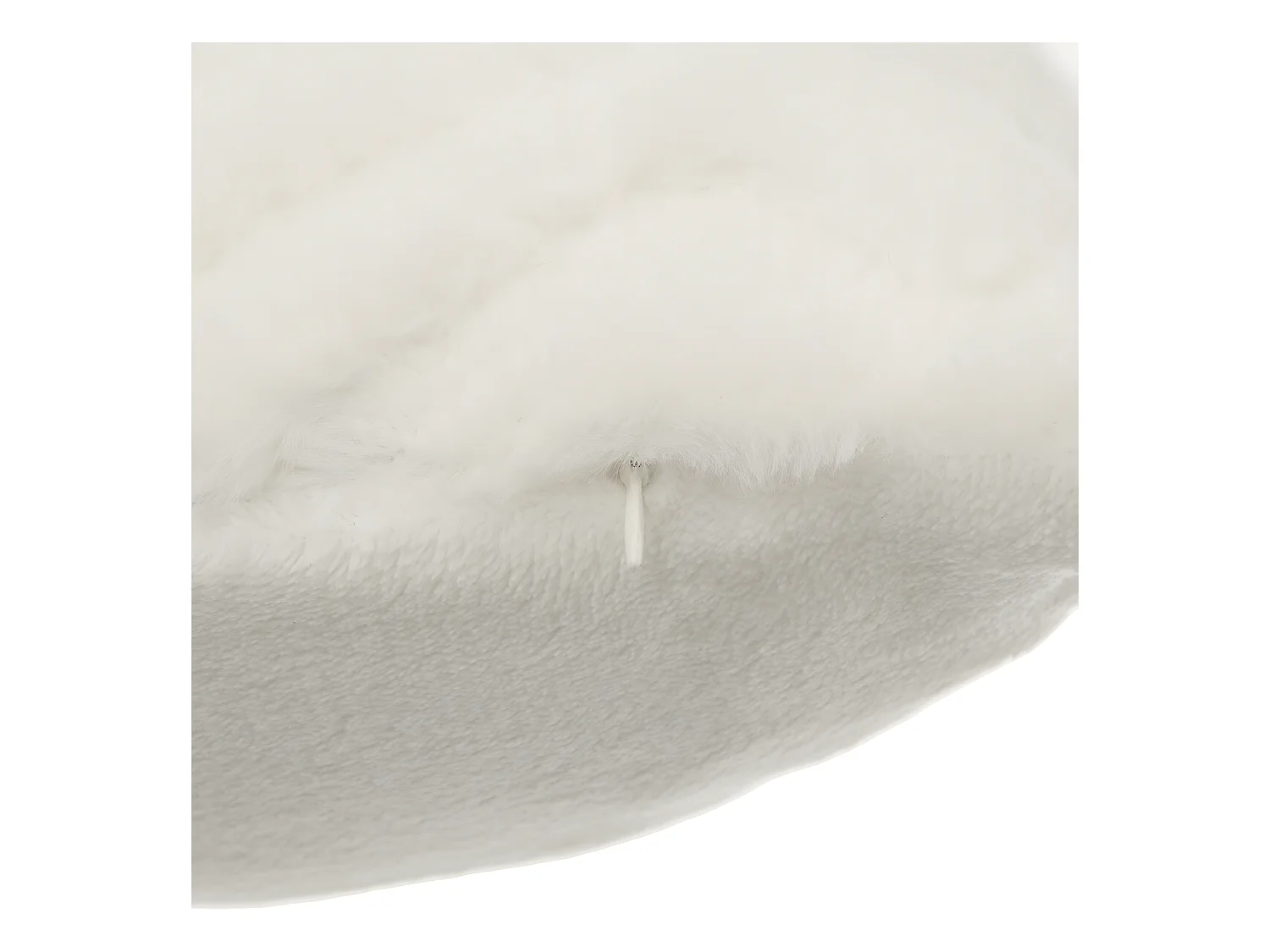 Coussin en Flanelle et Fourrure Blanche 45 x 45 cm