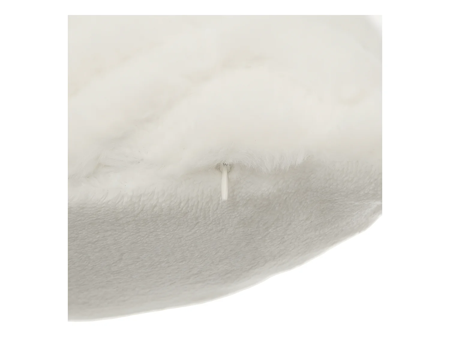 Coussin en Flanelle et Fourrure Blanche 45 x 45 cm