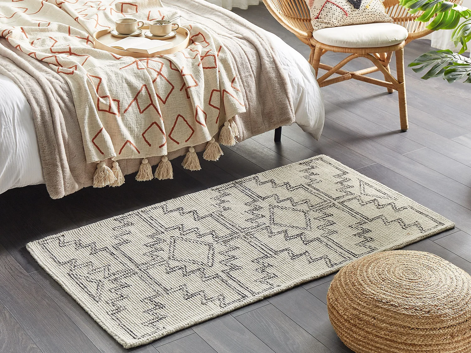 Tapis en laine beige et noir 80 x 150 cm URLA