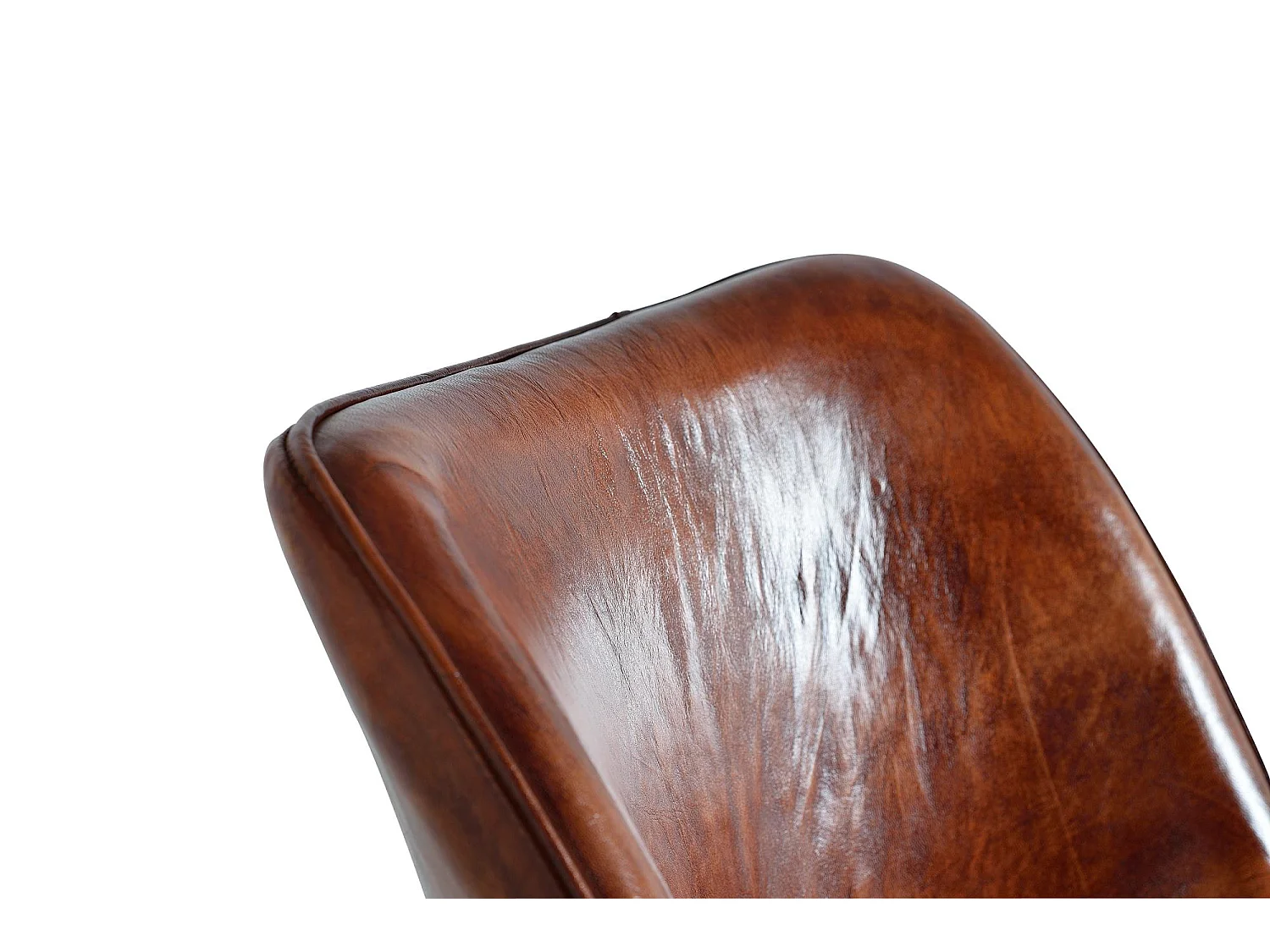 Chaise en cuir naturel et pieds en métal