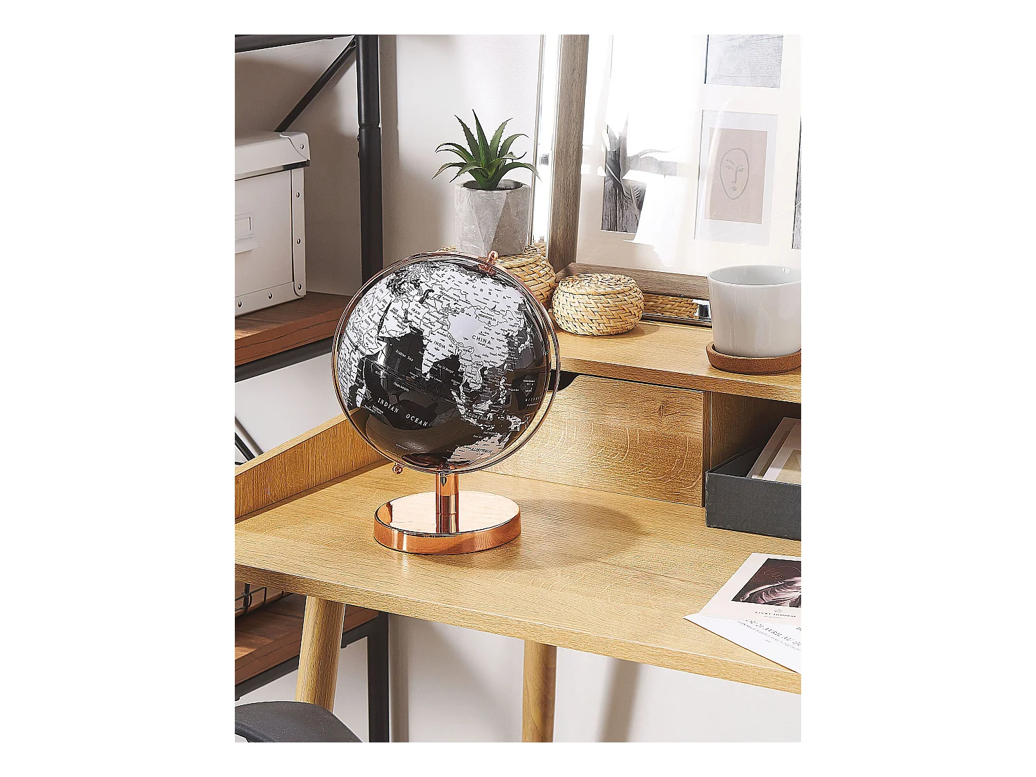 Globe CABOT Noir 28 cm