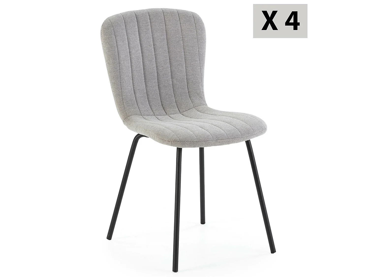 Vier Lucky stoelen met lichtgrijze stoffen bekleding inpakken.