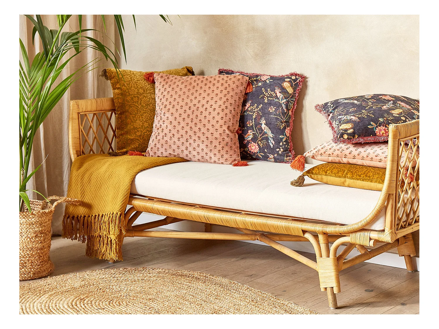 Sierkussen RUMHORA Fluweel 45 x 45 cm Roze Bloempatroon