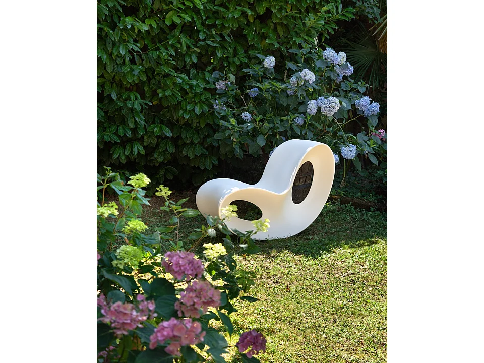 VOIDO - Fauteuil à bascule en polyéthylène - Fauteuil Voido