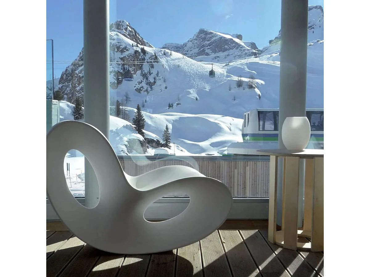 VOIDO - Fauteuil à bascule en polyéthylène - Fauteuil Voido