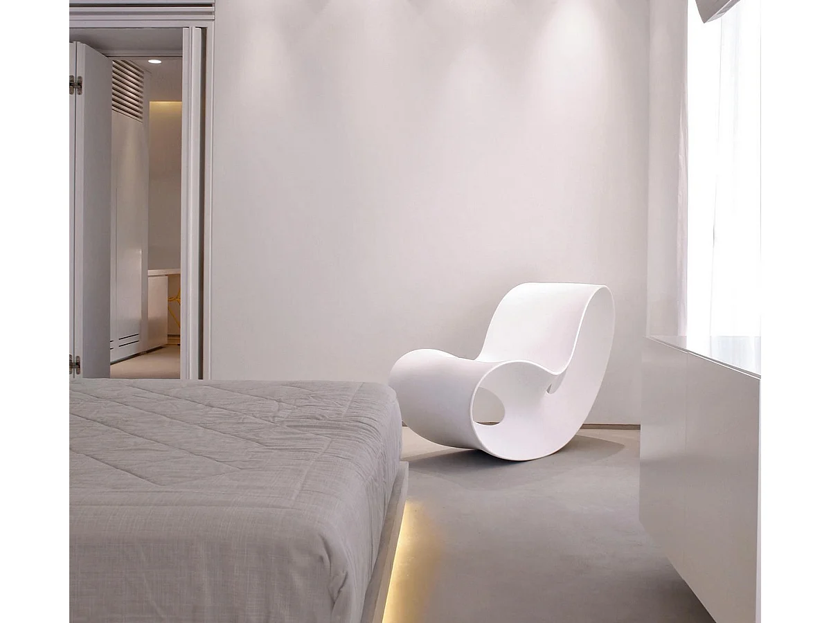 VOIDO - Fauteuil à bascule en polyéthylène - Fauteuil Voido