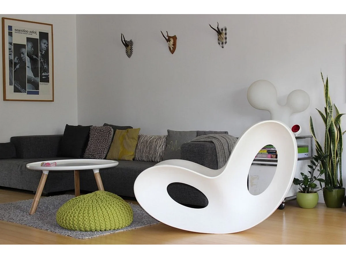 VOIDO - Fauteuil à bascule en polyéthylène - Fauteuil Voido