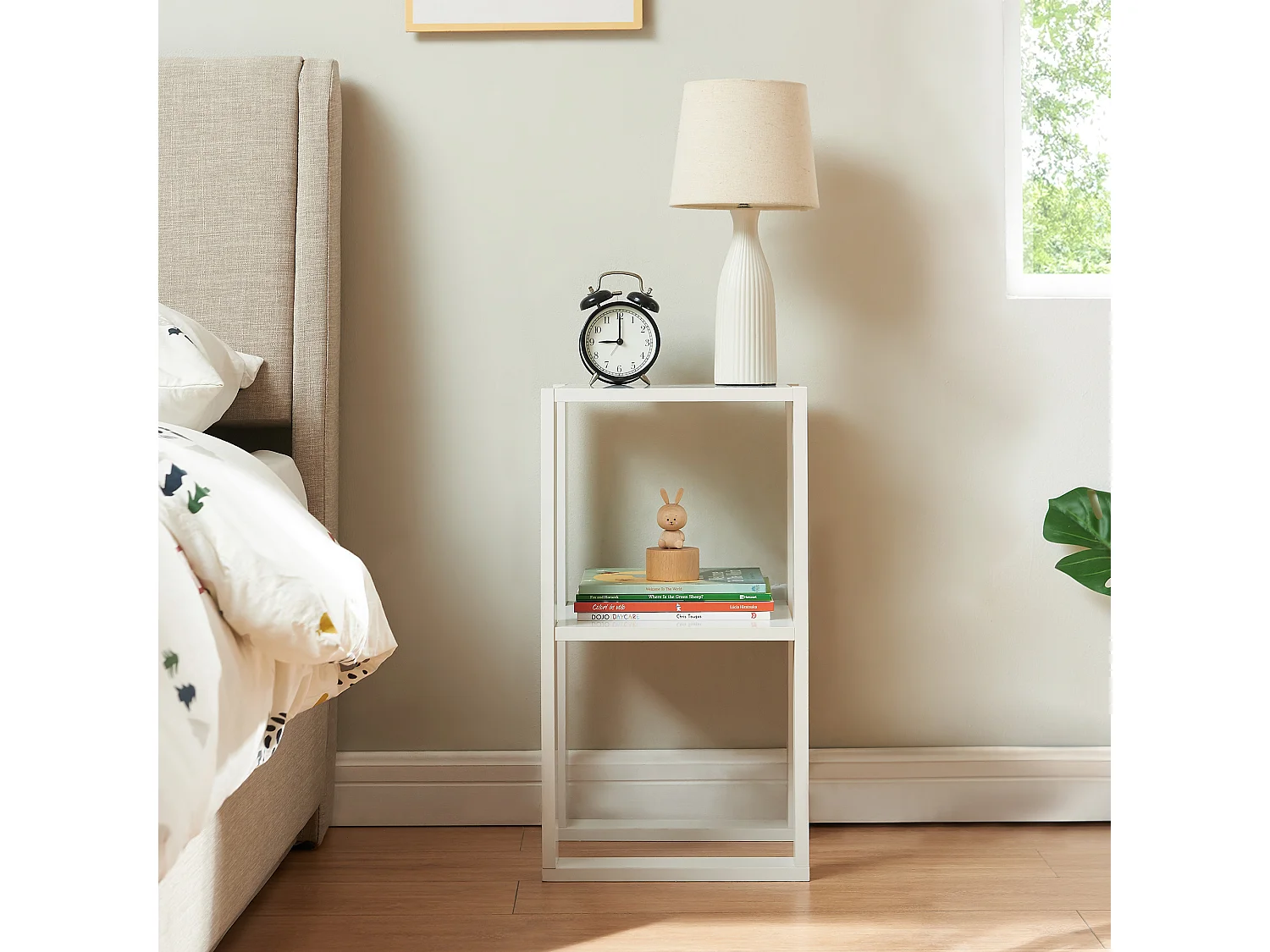 Table d'appoint carrée Thyholm avec surface de stockage 55 x 30 x 30 cm blanc [en.casa]