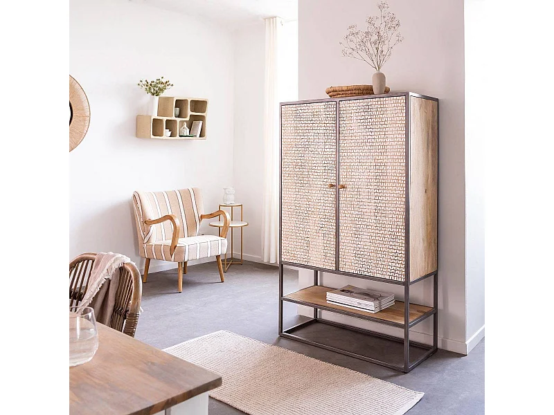 Armoire sculpté en bois de manguier et métal Luz