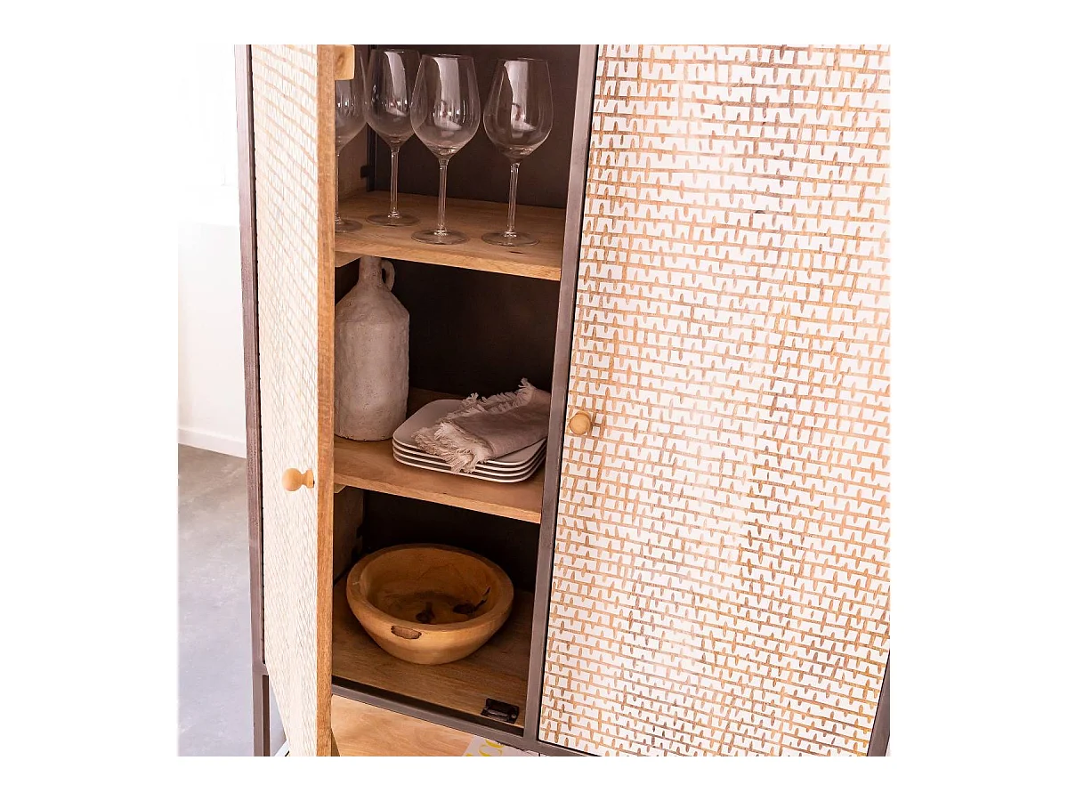 Armoire sculpté en bois de manguier et métal Luz