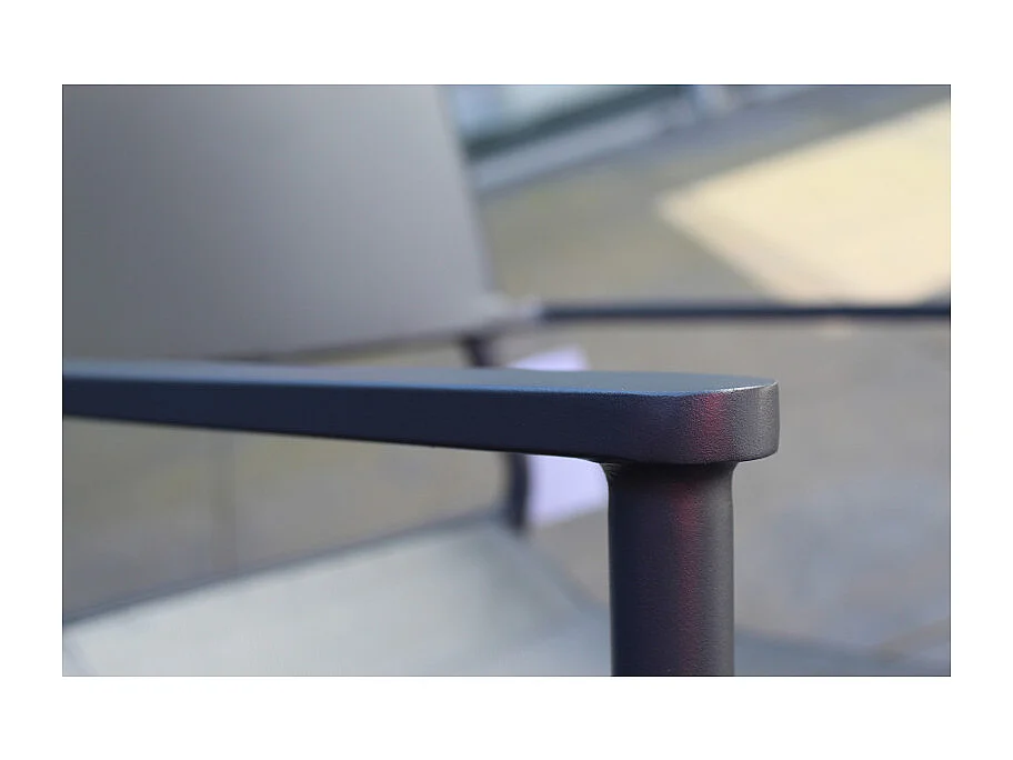 Lot de 2 chaises de jardin en aluminium et revêtement textilène - DOLA